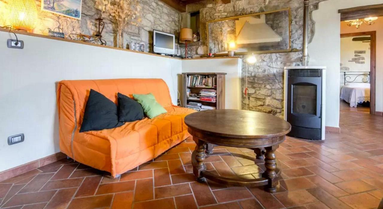 Casa Mazzocchi Vista Su Poppi Villa Kültér fotó